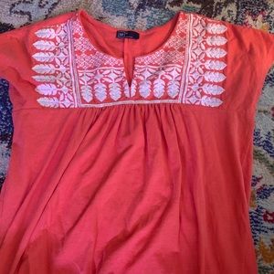 gap embroidered tee